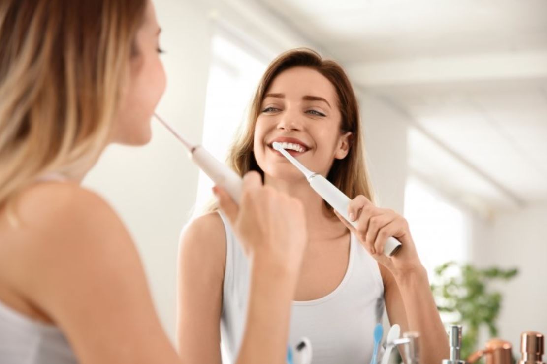 Seven Daily Habits to Maintain Oral Health