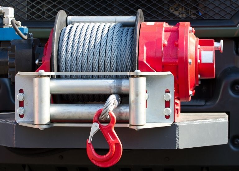 Top Things You Need To Know To Use a Winch